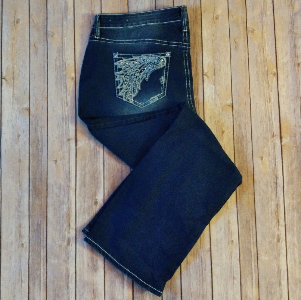 🔥 🎉Host Pick🌟 NWOT Boutique + embellished jeans